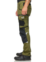 PUMA WORKWEAR Premium Arbeitshose mit vielen Taschen und extra verstärktem Nylon Gewebe - Grün/Schwarz - Gr. 56